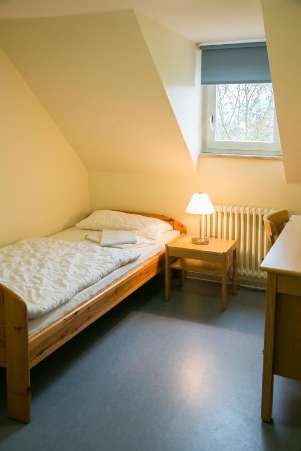 Jugendhaus St. Kilian Hostel Милтенберг Екстериор снимка